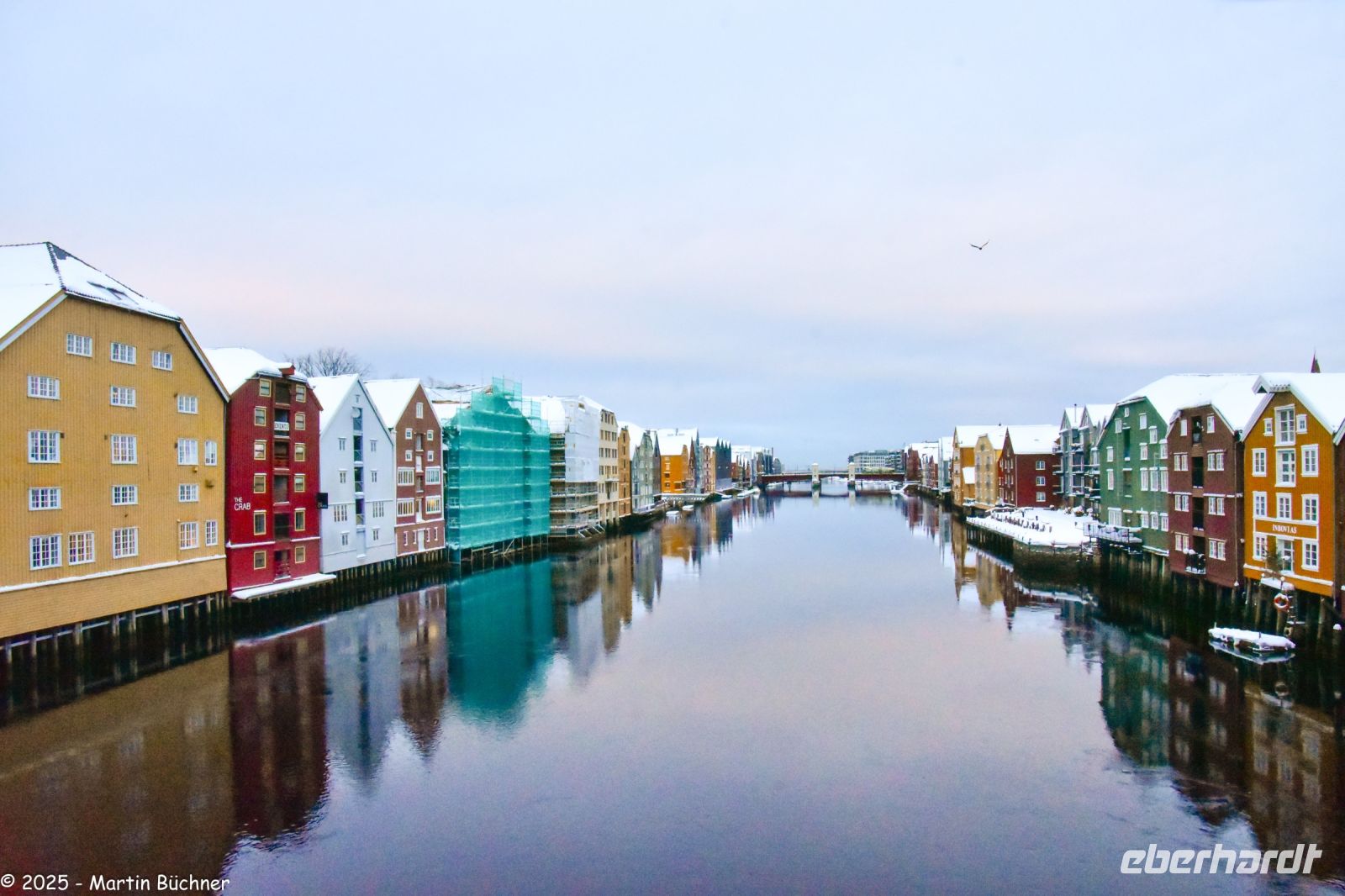 Trondheim - Gamle Bybron (Alte Stadtbrücke) über den Nidelven (Fluss Nid) mit historischen Speicherhäusern