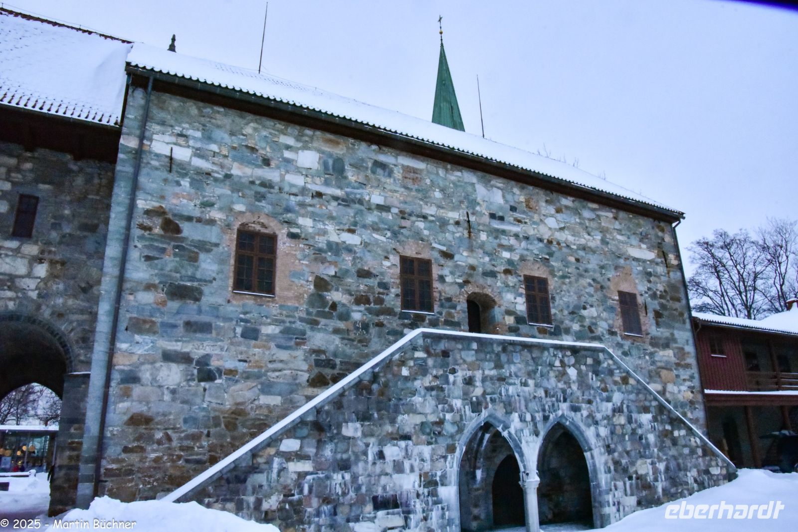 Trondheim - UNESCO Weltkulturerbe Erzbischöflicher Palast - Fassade beliebte Filmkulisse (u. a. Last King)