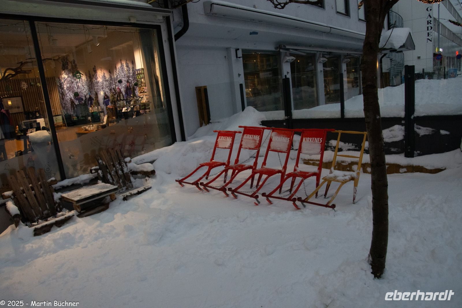 Tretschlittenfahrer beim Essen