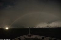 Nein - ohne Regen - kein Mond-Regenbogen!!! (auch für mich ist das eine neue Erfahrung!) - es ist ca. 20.00 Uhr im Winter