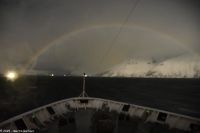 Nein - ohne Regen - kein Mond-Regenbogen!!! (auch für mich ist das eine neue Erfahrung!) - es ist ca. 20.00 Uhr im Winter