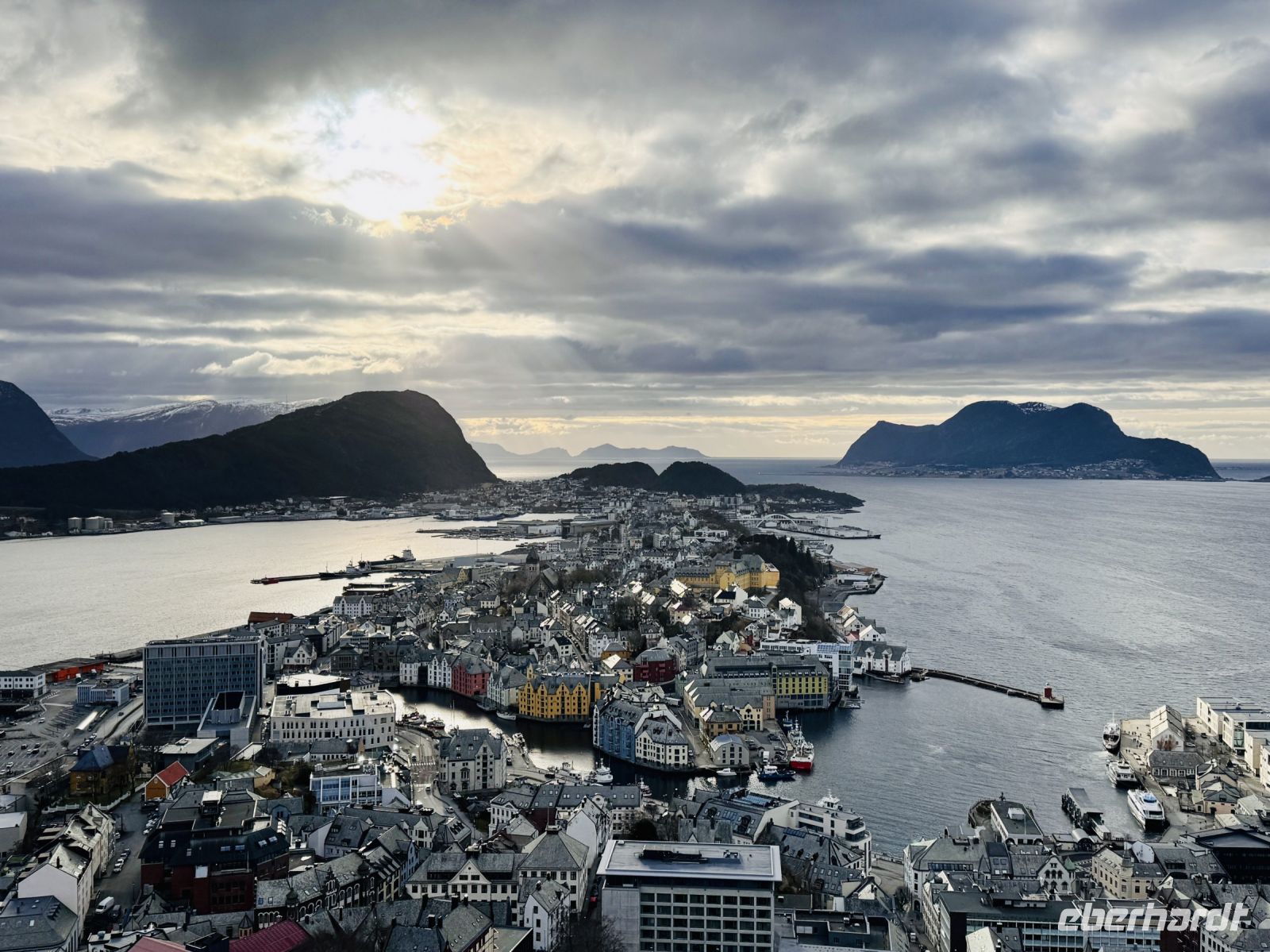 Tag 2 - Blick auf Ålesund
