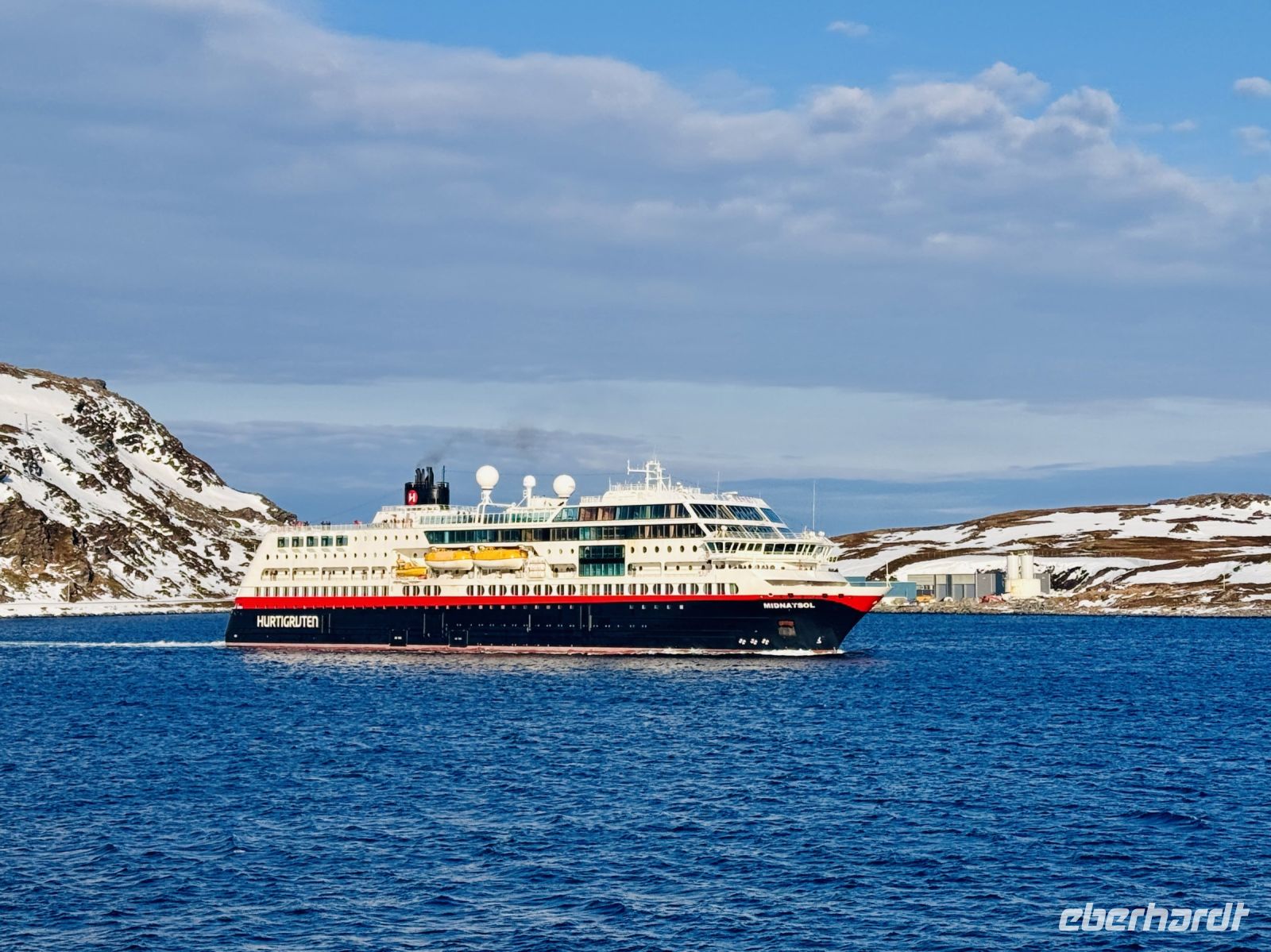Tag 6 - Treffen mit der MS Midnatsol