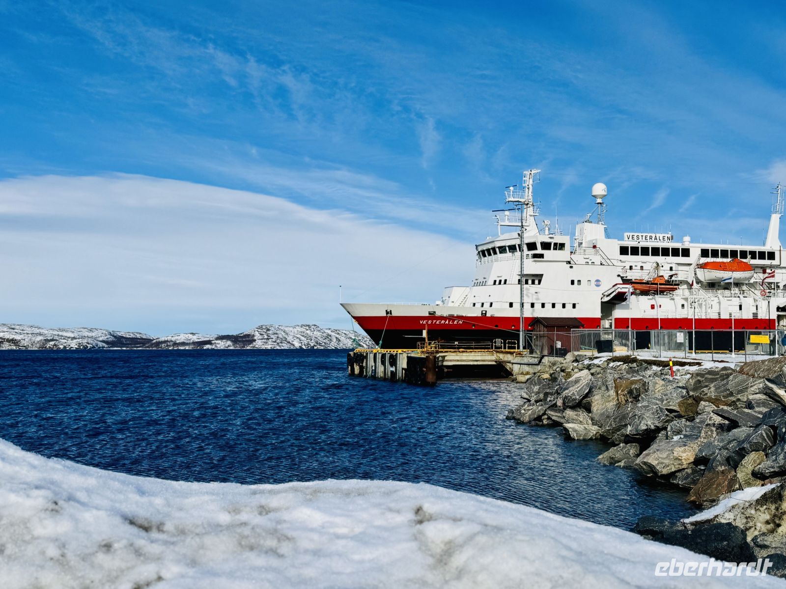 Tag 7 - Die MS Vesterålen im Hafen von Kirkenes 