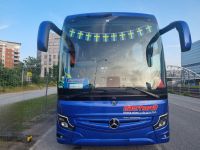 Bus-Schmuck zum Schwedischen Nationalfeiertag am 5. Juni...