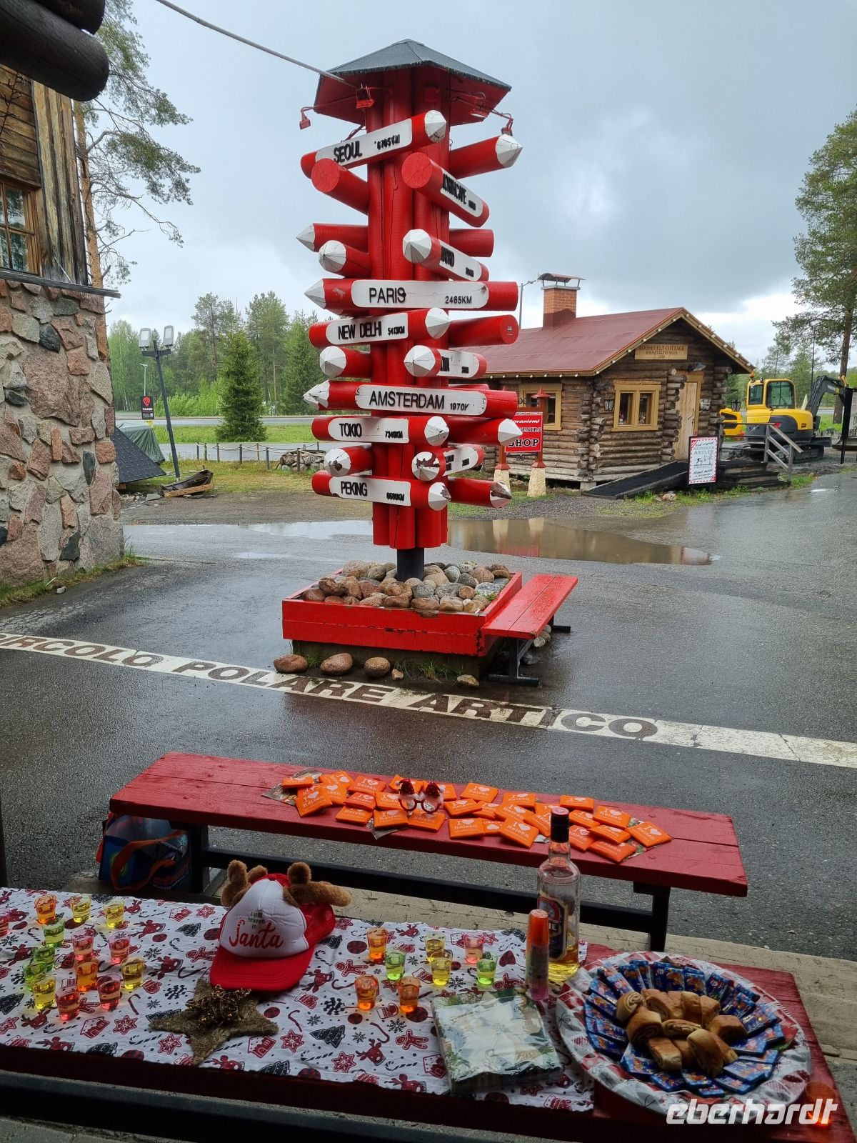Rovaniemi - Weihnachtsmanndorf Santa Claus Village (Überquerung des Nördlichen Polarkreises)