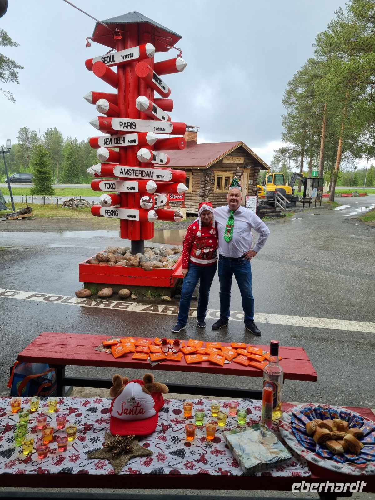 Rovaniemi - Weihnachtsmanndorf Santa Claus Village (Überquerung des Nördlichen Polarkreises)