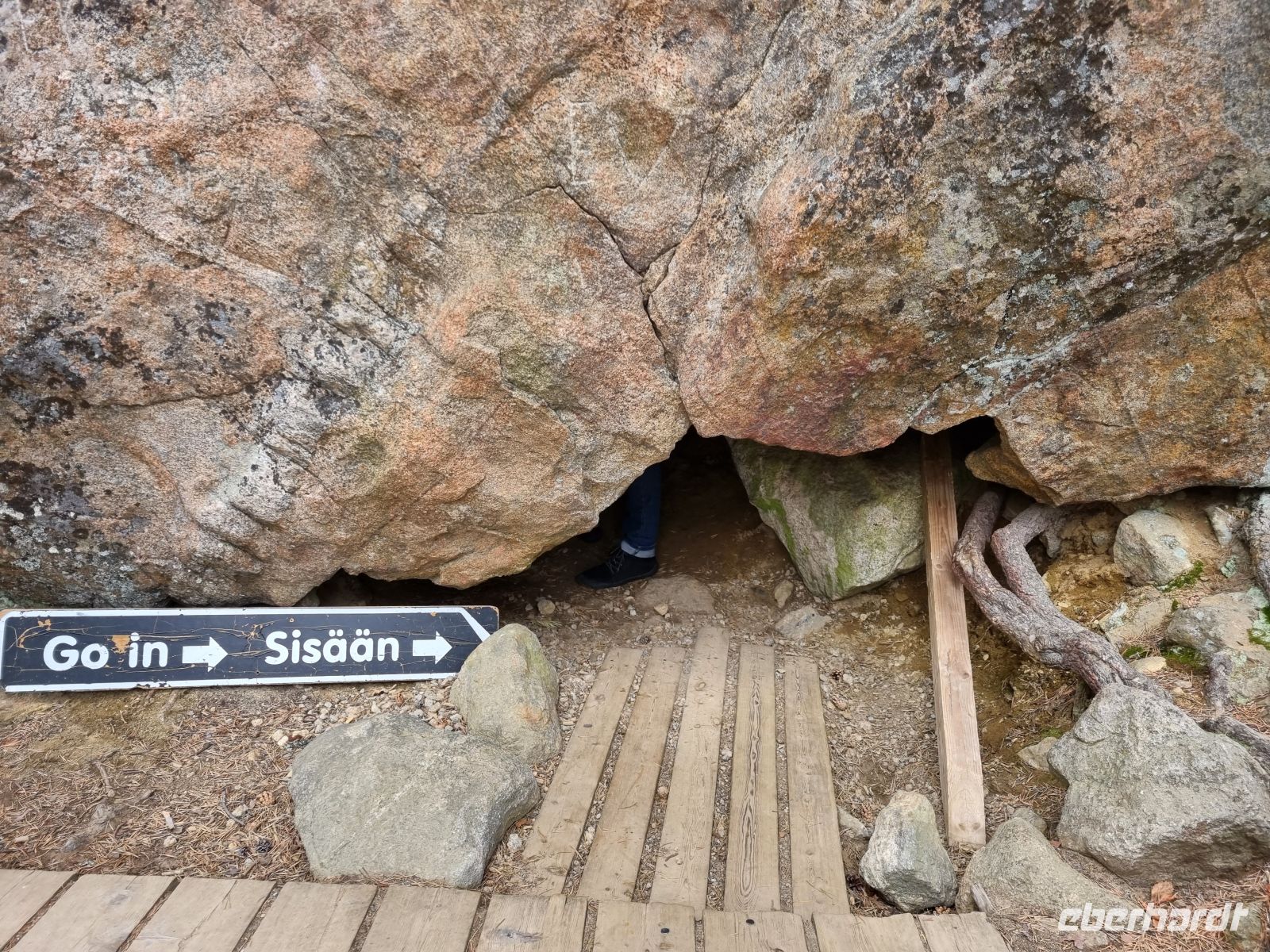 Karhunpesäkivi (Bärenhöhle bei Inari)