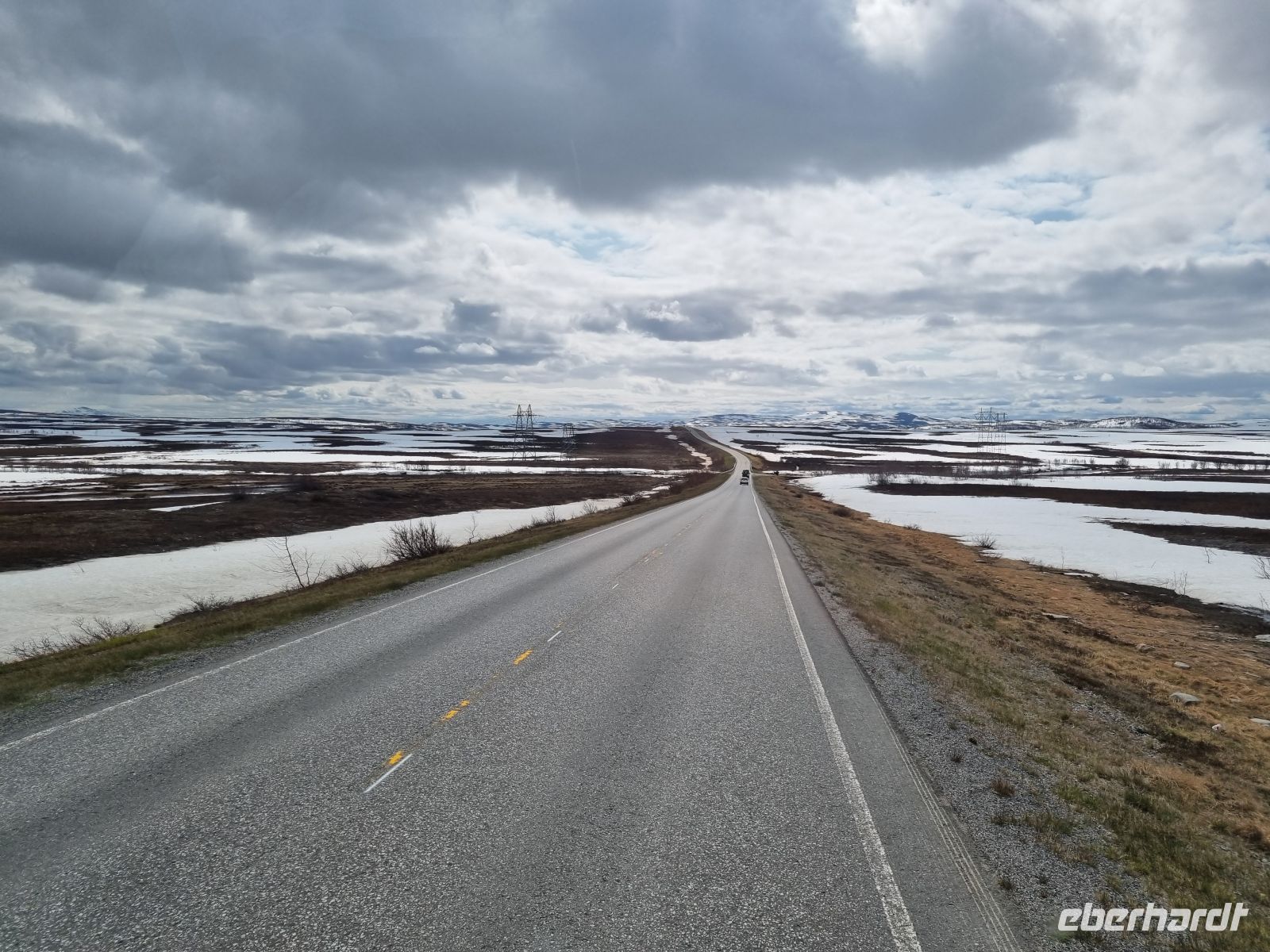 Fahrt über das Sennafjell...