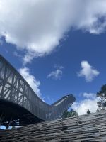 010-Holmenkollen seitlich.JPEG