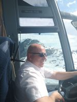 Aber er meistert alles.... 