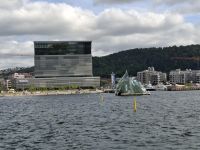 Neues Munch-Museum Oslo mit Kunstwerk 