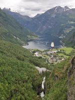 Blick auf Geiranger von oben