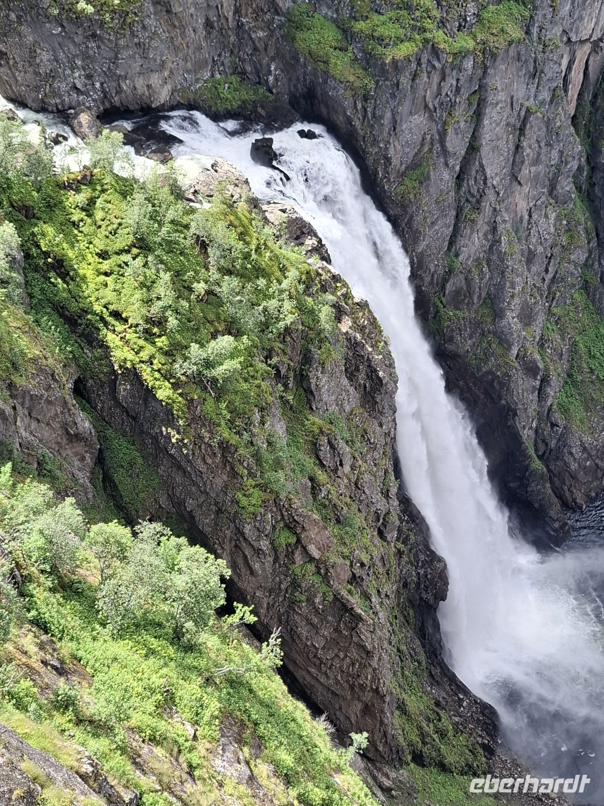 Vöringsfossen - Gesamtfallhöhe 183 m