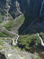 Trollstigen - ein Teil von 11 Haarnadelkurven ...