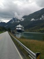 Wer verfolg wen - wir den Schiff oder der Schiff uns? 