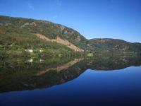 Könnte genauso eine liegende Flasche sein? Magmapark 