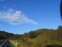 Die Hügel voll von Sommerheide