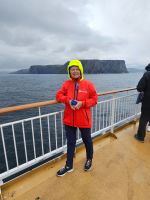 Reisebegleitung Ria am Nordkap Felsen 