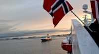 Hurtigruten-Kreuzfahrt // MS Polarlys trifft MS Nordnorge