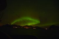 Polarlicht über dem Vestfjord und dem Lofoten Archipel