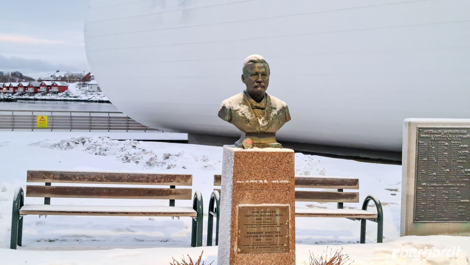 Vesterålen - Stokmarknes - Geburtsort der Hurtigruten - Begründer und 1. Kapitän Richard With
