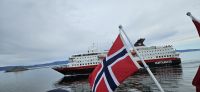 Schiffsbegegnung vor Trondheim &ndash; &copy; Ria Heilmann (Eberhardt TRAVEL)