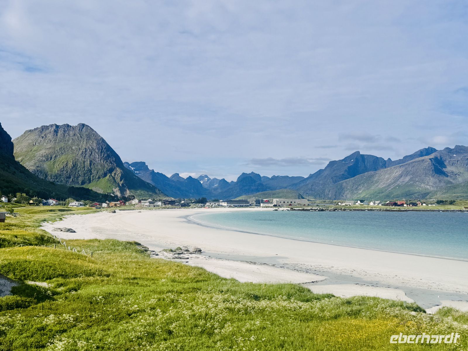 10. Tag - Ramberg Strand, Lofoten  &ndash; &copy;  (Eberhardt TRAVEL)