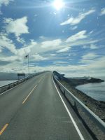 Fahrt über die Brücke...  Atlantikstrasse &ndash; &copy; Marta Rass (Eberhardt TRAVEL)