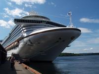Oslo- Kreuzfahrtschiff am Anleger