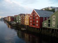 alte Speicherhäuser am Nidelv