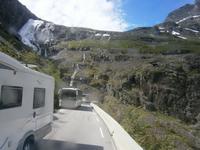 Gegenverkehr auf den Trollstigen