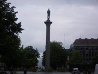 Granitsäule mit Olav Tryggvason