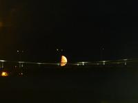 Mond hängt in Brücke