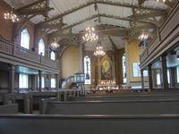 Innenraum der Kirche in Tromso