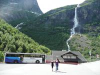hier beginnt der Weg zum Briksdalsbreen