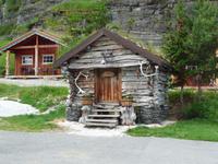 ein altes Vorratshaus als Bungalow