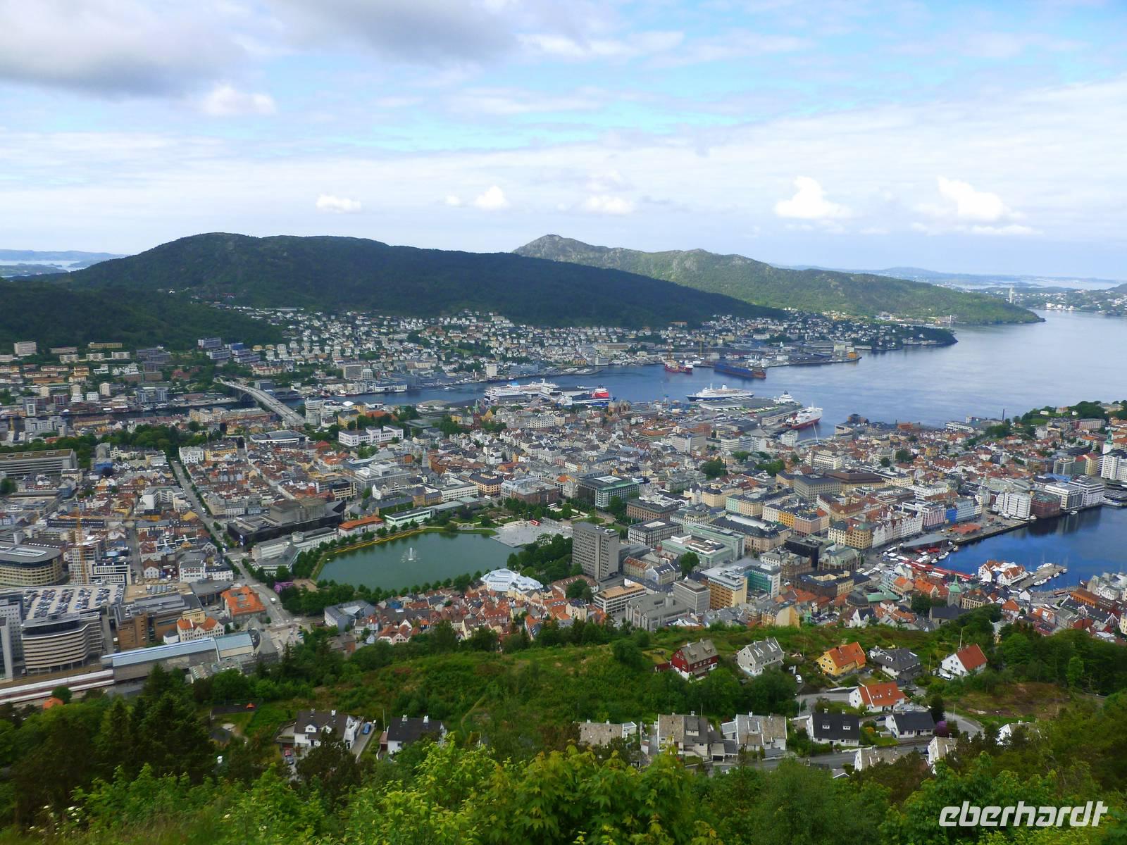 Aussicht vom Floyen auf Bergen