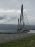 mit vielen Brückenbauten