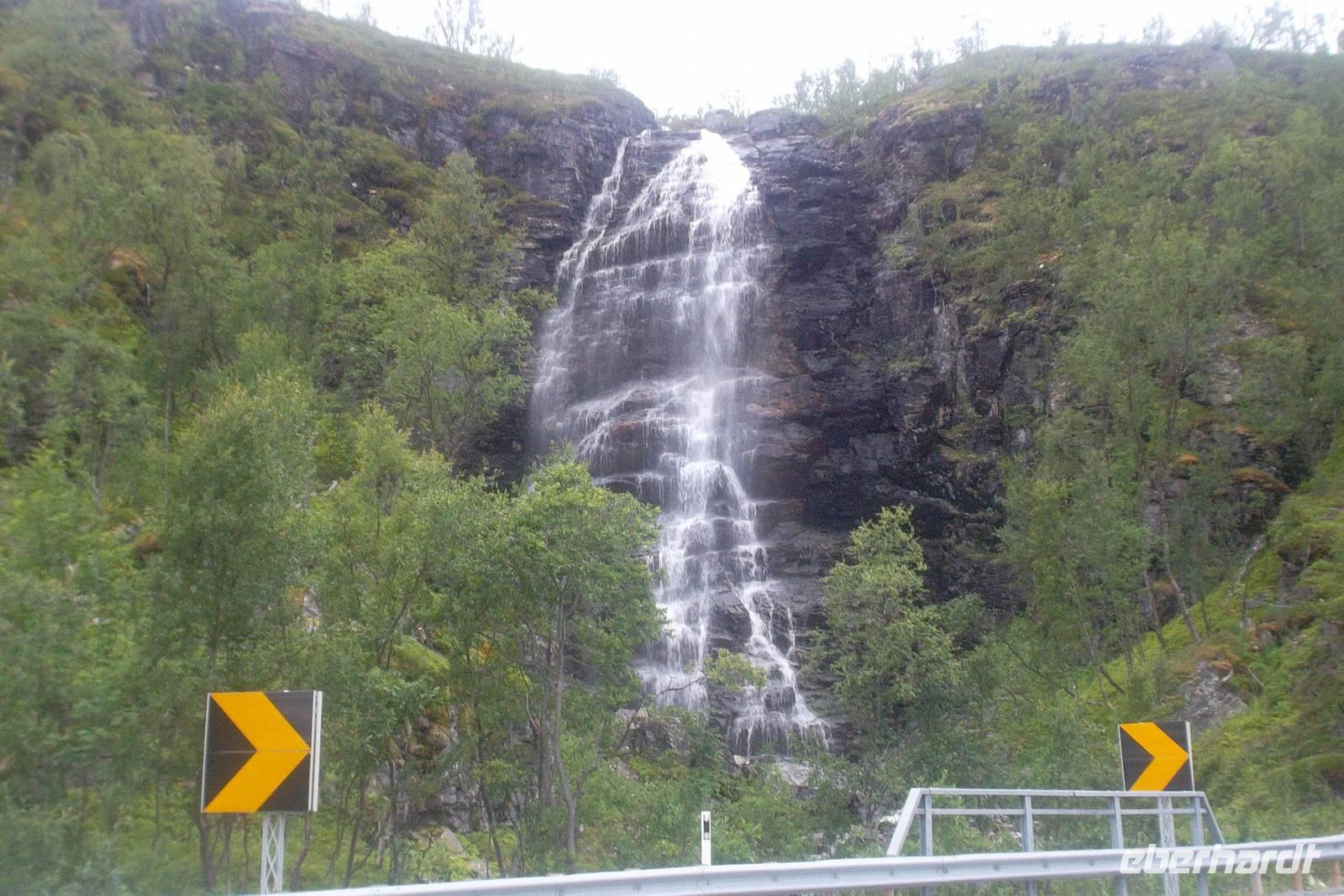 Wasserfall bei Fosselv