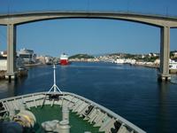 Fahrt mit den Hurtigruten