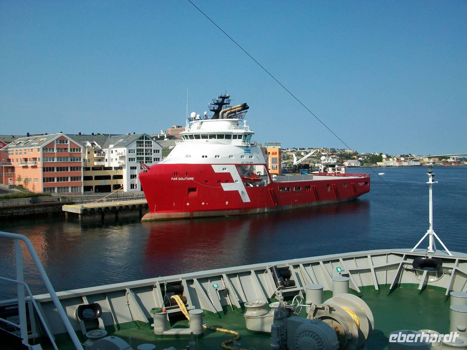 Fahrt mit den Hurtigruten