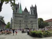 Die Westfassade des Nidaros-Domes