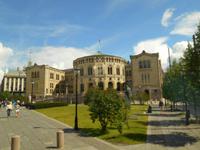 Stadtrundfahrt in Oslo (Parlamentsgebäude)