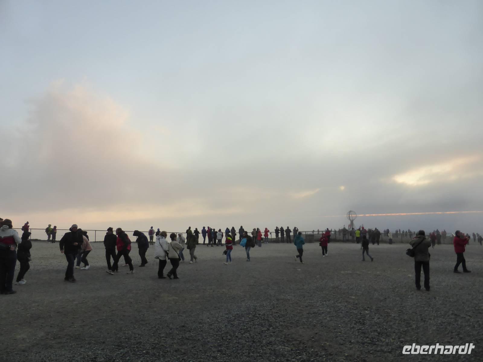 vor der Nordkaphalle