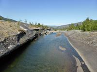 Pause an den Steinen von Steigen