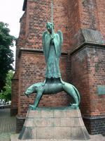 Kiel, Barlach- Skulptur