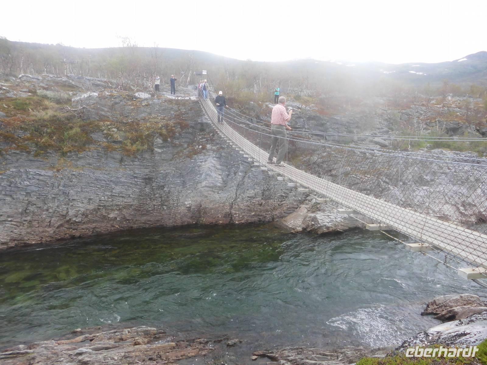 Hängebrücke über den Repparfjordelv