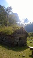 Am Briksdalsbre