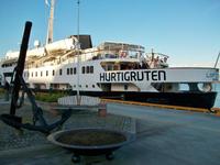 Auf den Hurtigruten